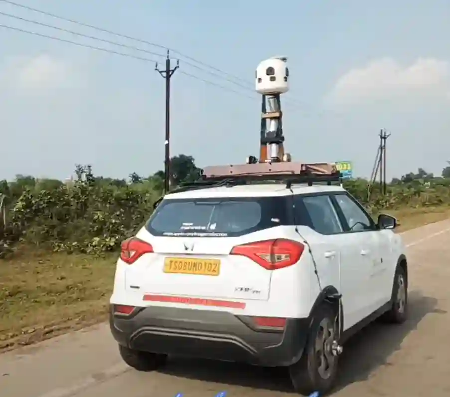 Picture of a Apple Car spotted in Bilaspur, Chhattisgarh, India on September 30, 2024.