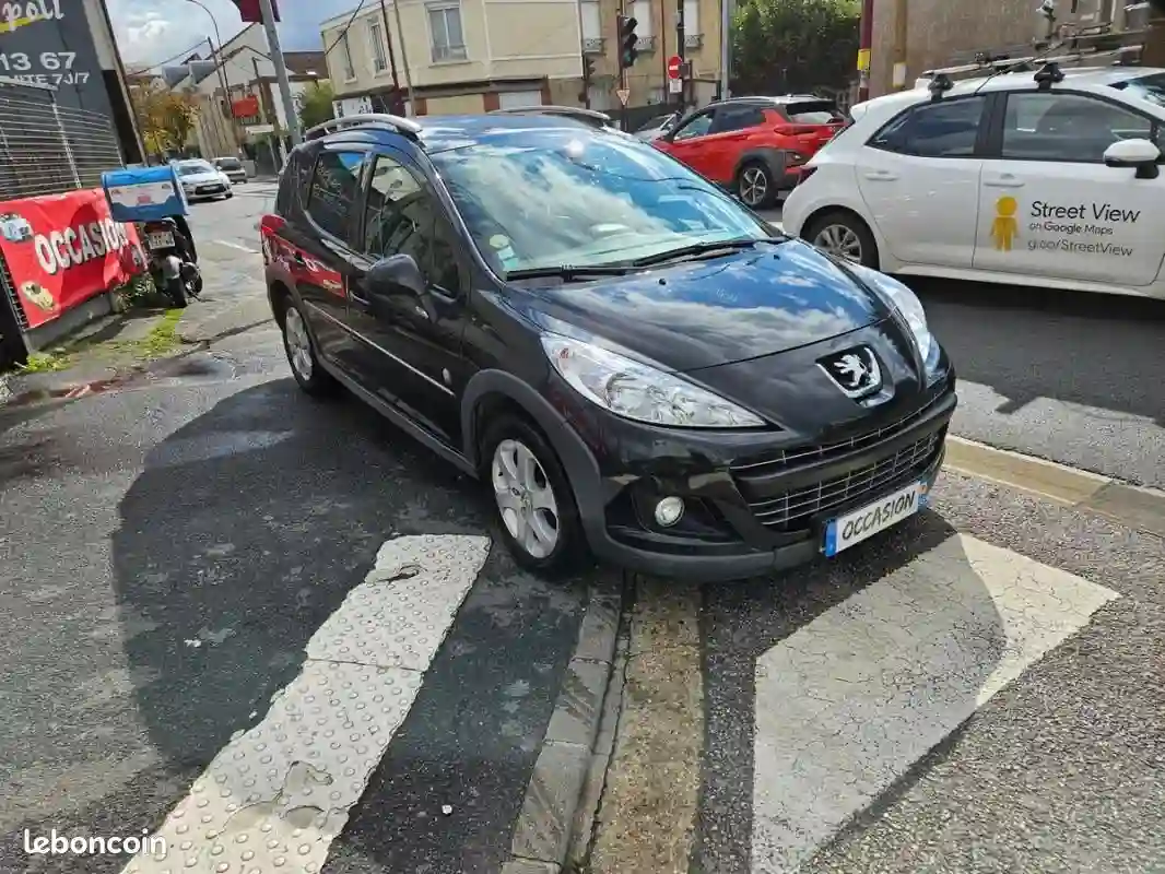 Picture of a Google Car spotted in Bezons, Île-de-France, France on October 10, 2024.