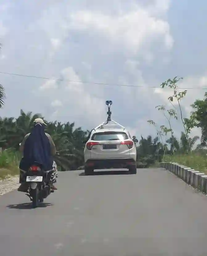 Picture of a Google Car spotted in Ukui, Pelalawan, Riau, Indonesia on December 17, 2024.