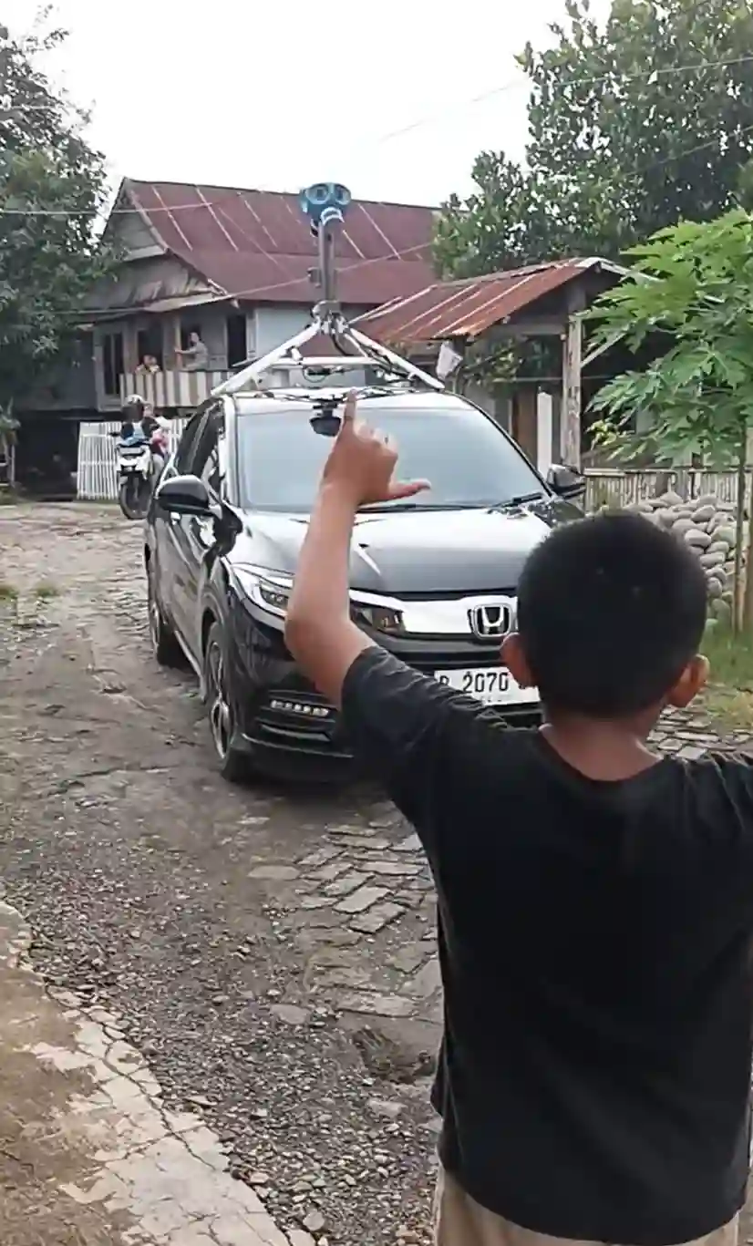Picture of a Google Car spotted in Makassar, South Sulawesi, Indonesia on January 16, 2025.