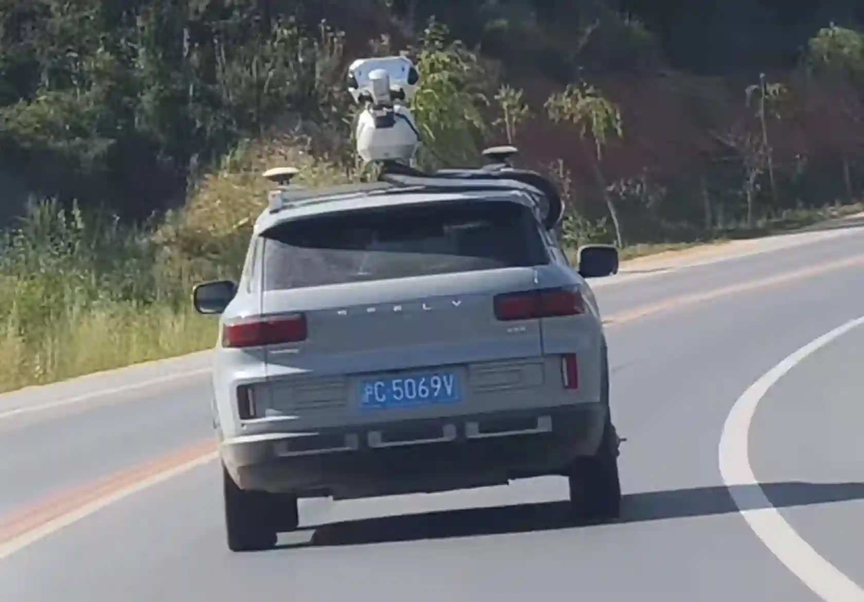 Picture of a Baidu Car spotted in Linxia, Gansu, China on August 17, 2024.