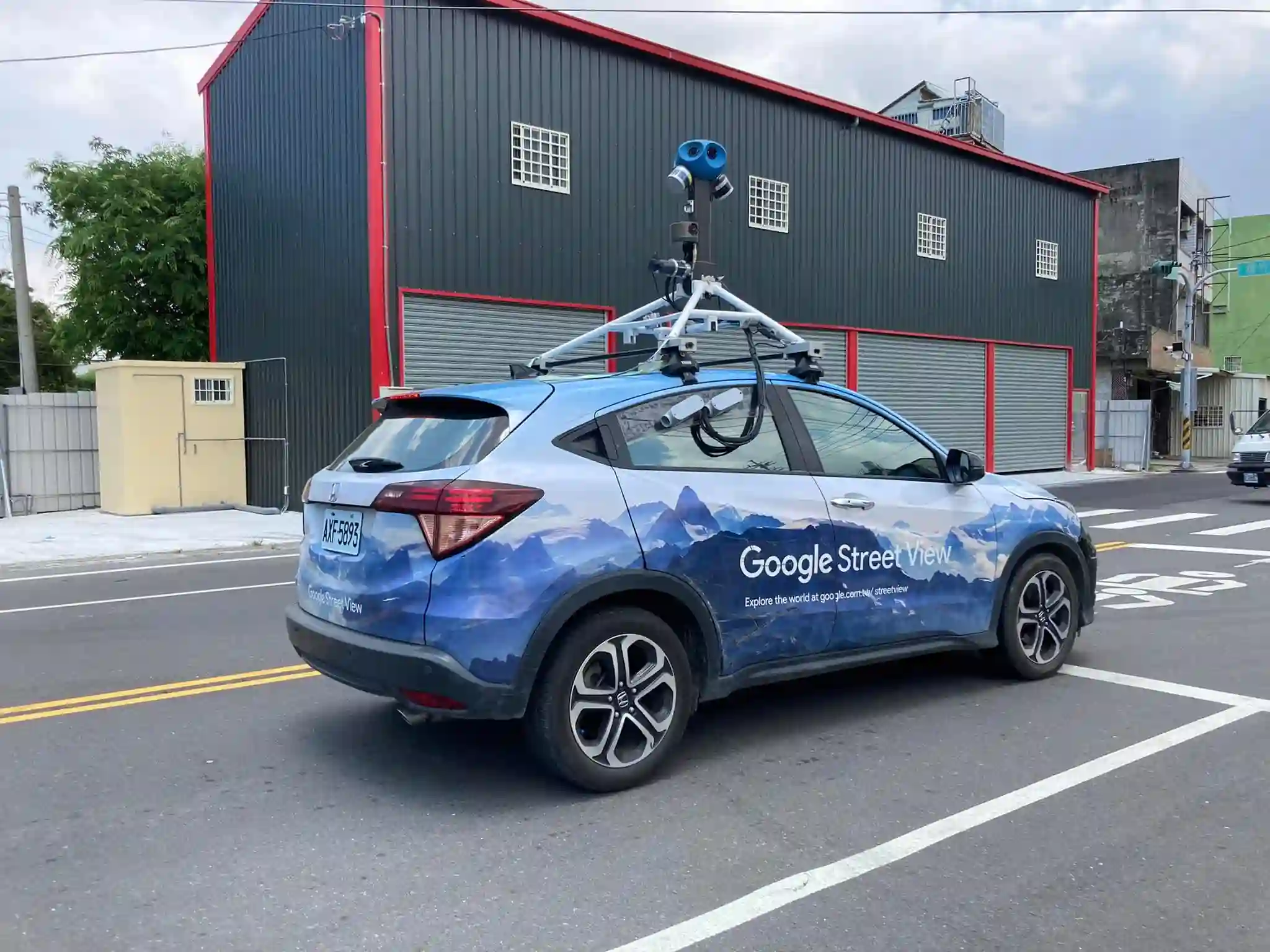 Picture of a Google Car spotted in Hemei Township, Changhua County, Taiwan on July 7, 2022.